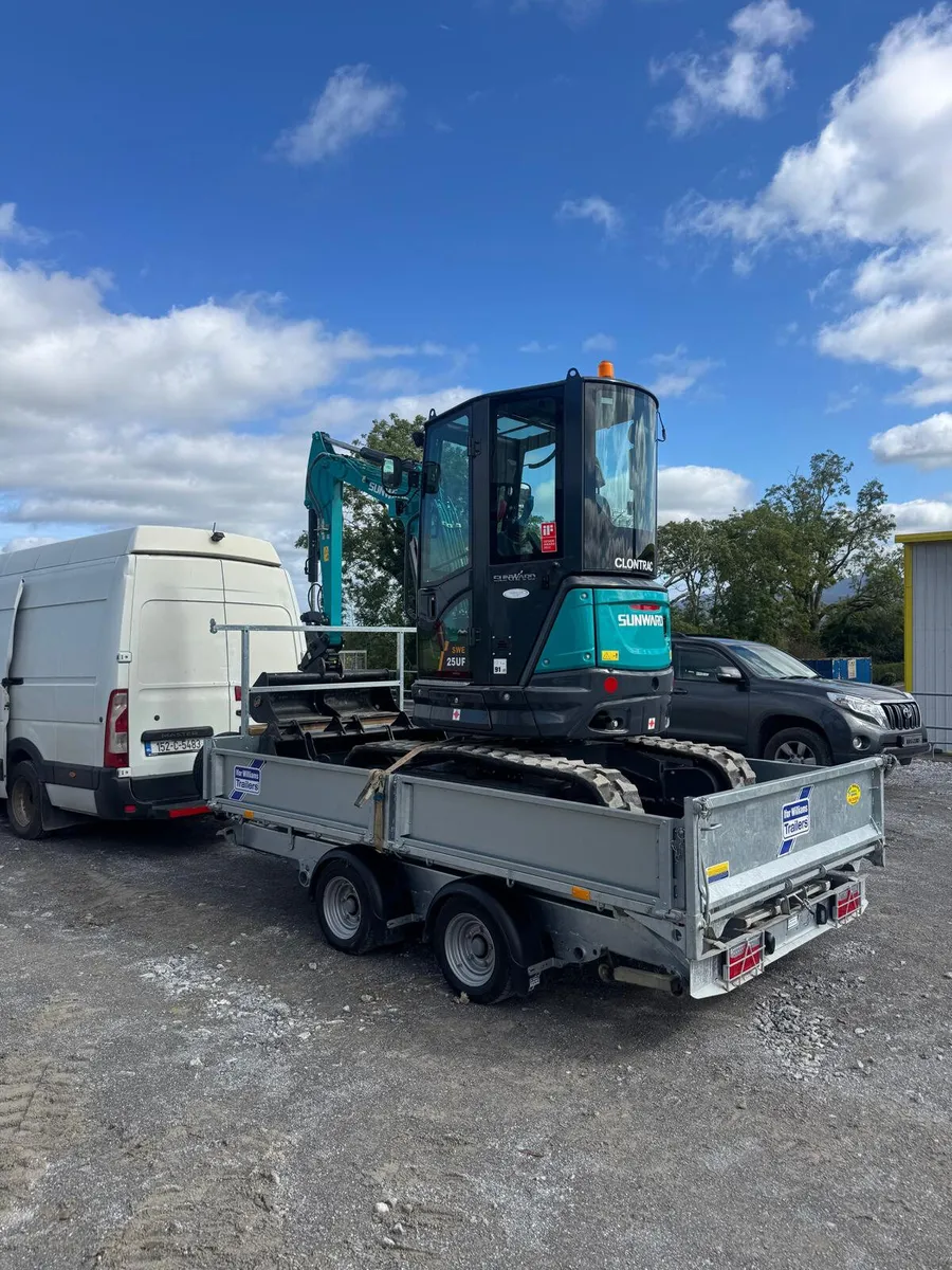 Sunward 25UF and Ifor Williams Trailer - Image 4