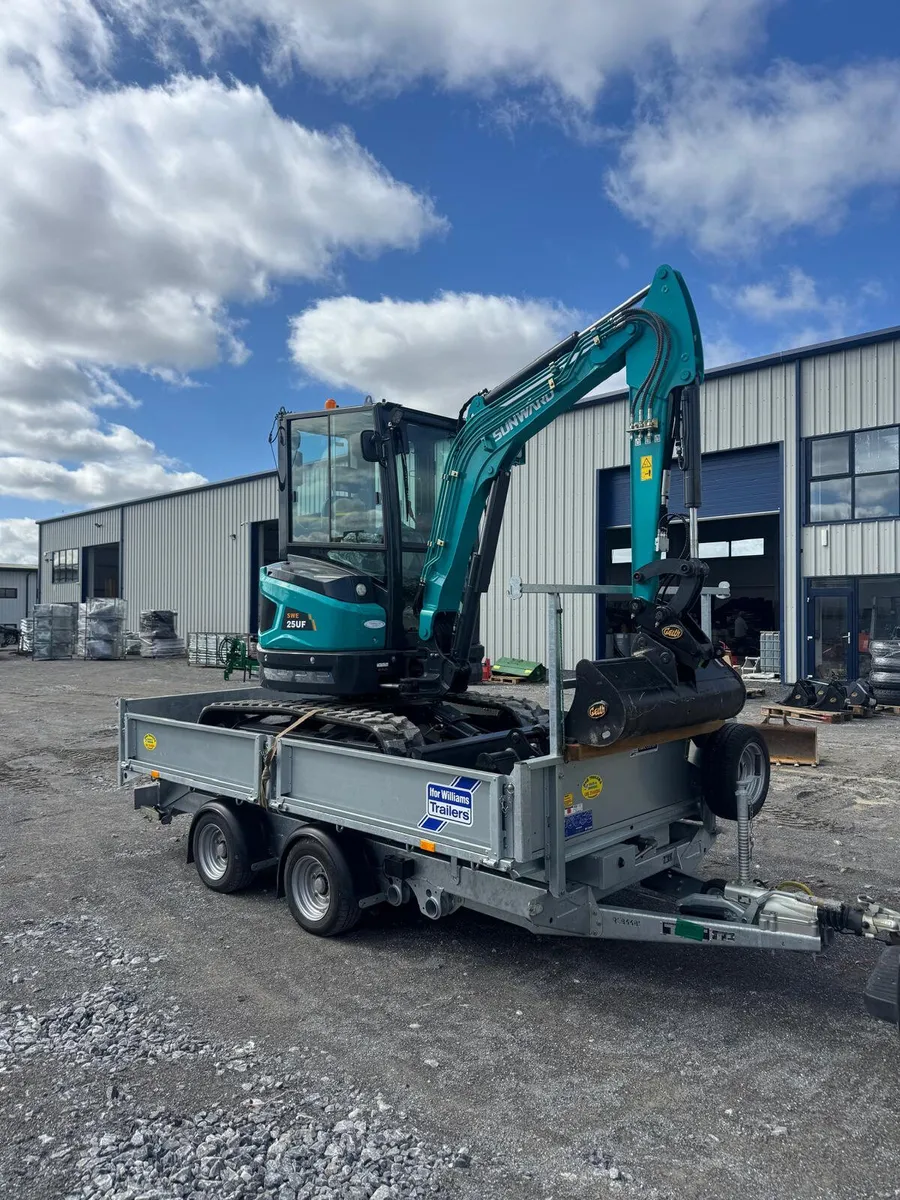 Sunward 25UF and Ifor Williams Trailer - Image 1
