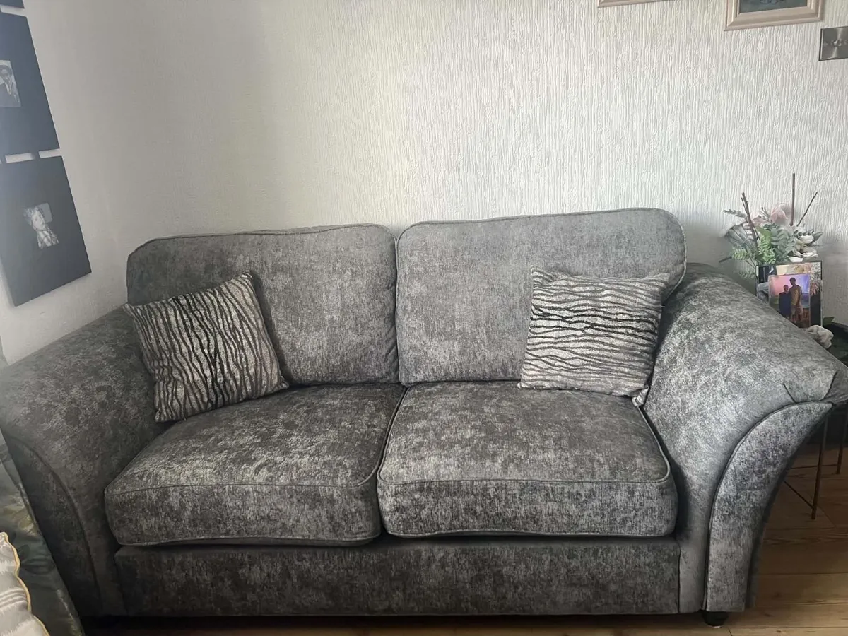 3 seater & 2 seater sofa - Image 2