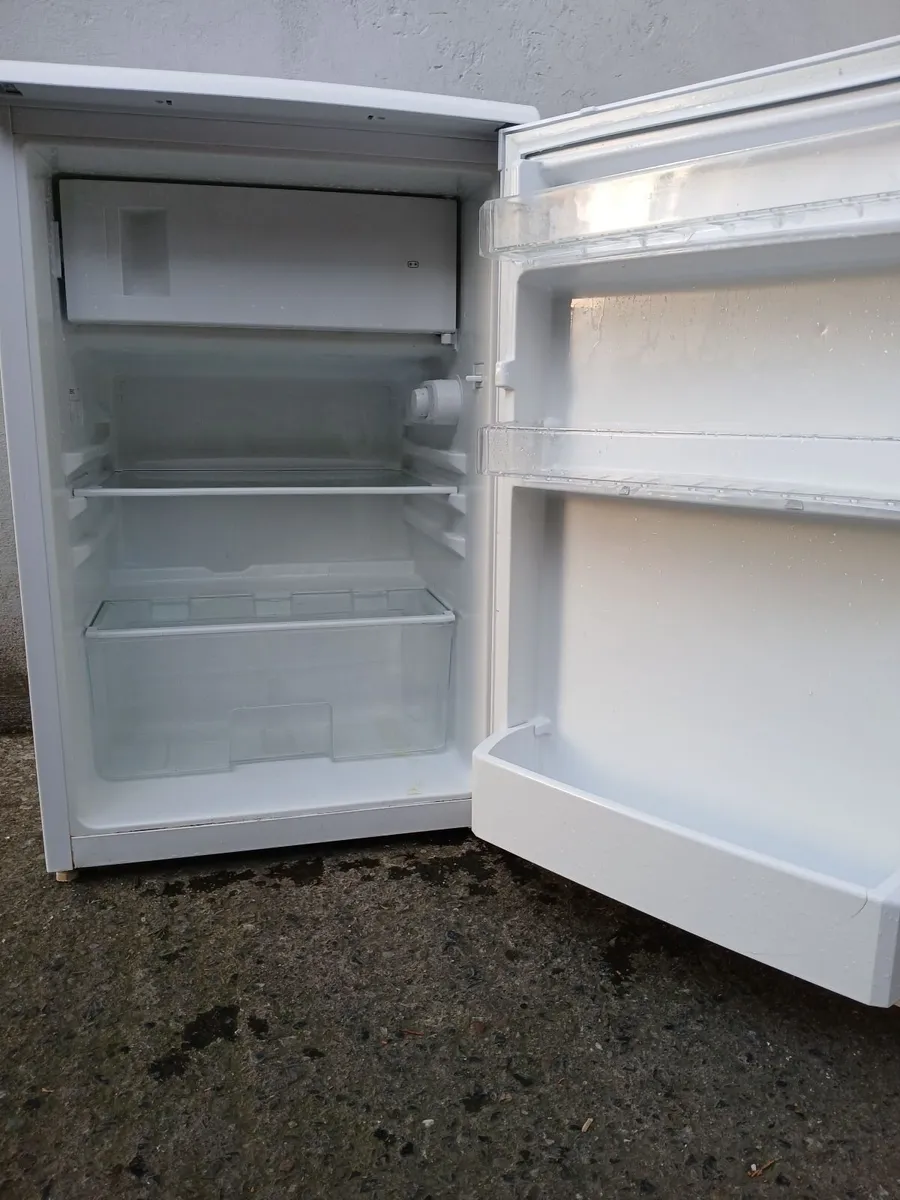 UNDER COUNTER FRIDGE FREEZER - Image 2