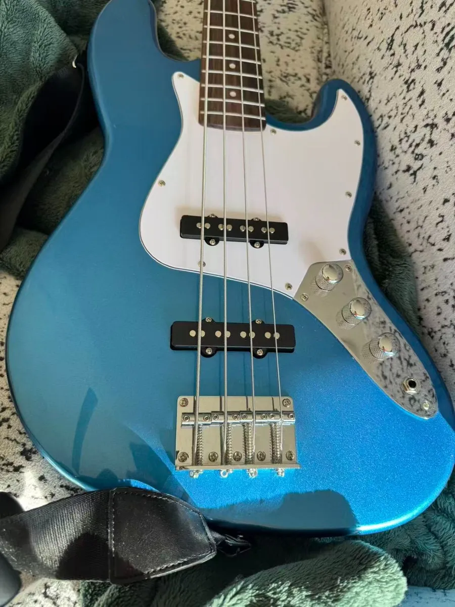 Bass - Image 4