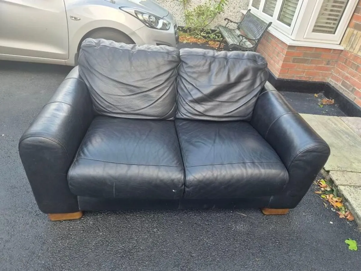 2 seater leather sofa - Image 2