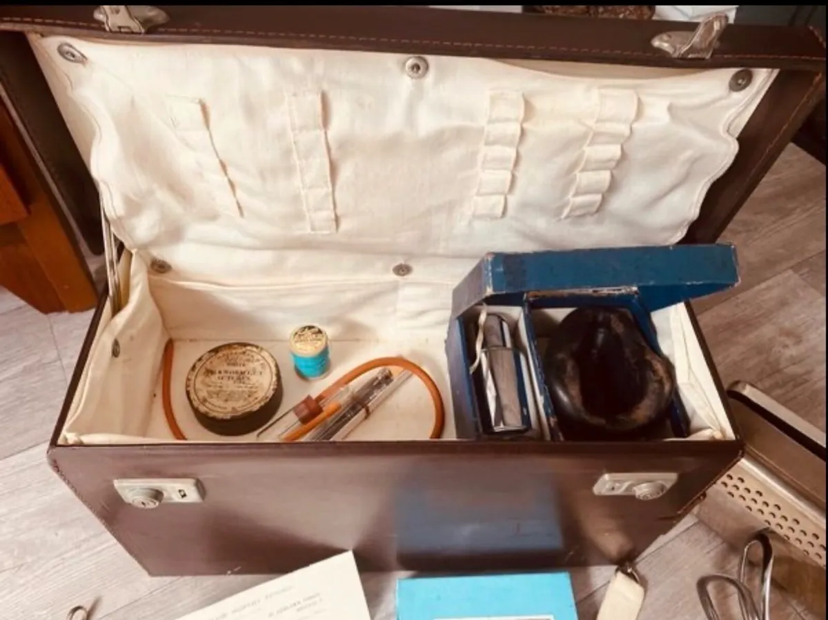 Vintage Obstetrics Medical Bag - Image 3