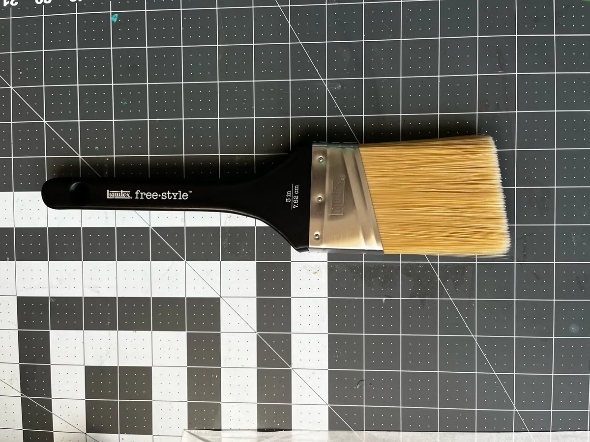 Liquitex Large Paint Brush - Image 4