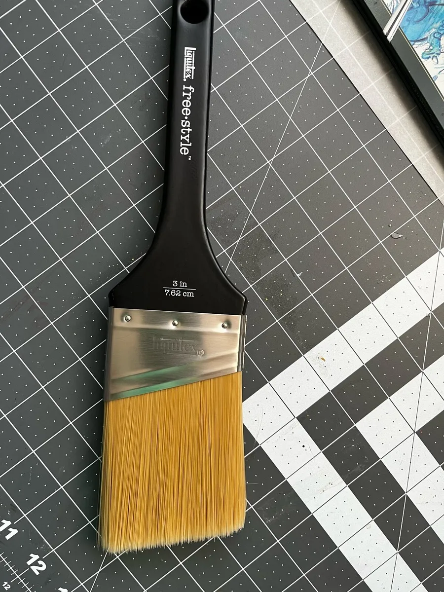 Liquitex Large Paint Brush - Image 1