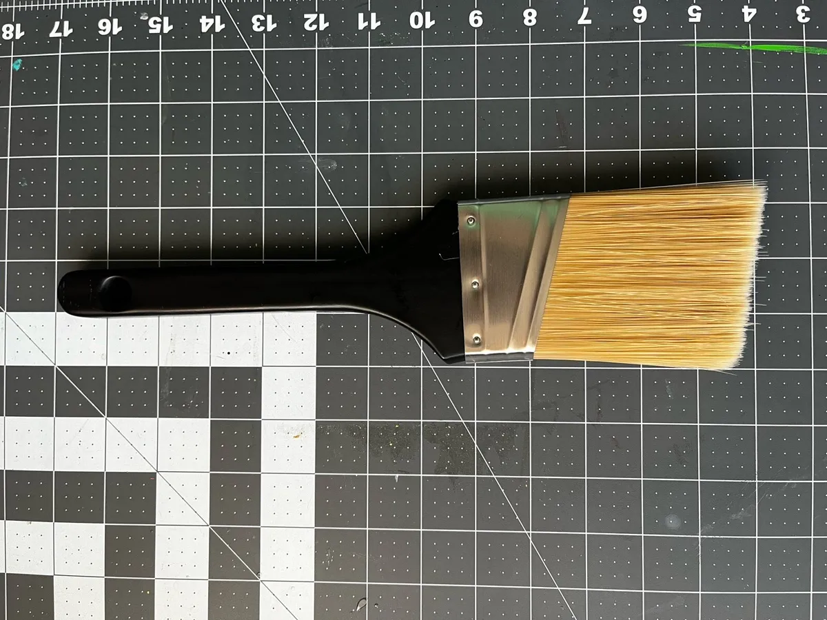 Liquitex Large Paint Brush - Image 2