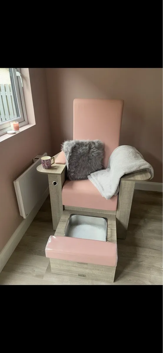 Pedicure Chair - Image 1
