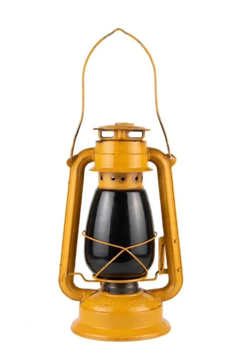 Vintage hurricane oil lamp - Image 1