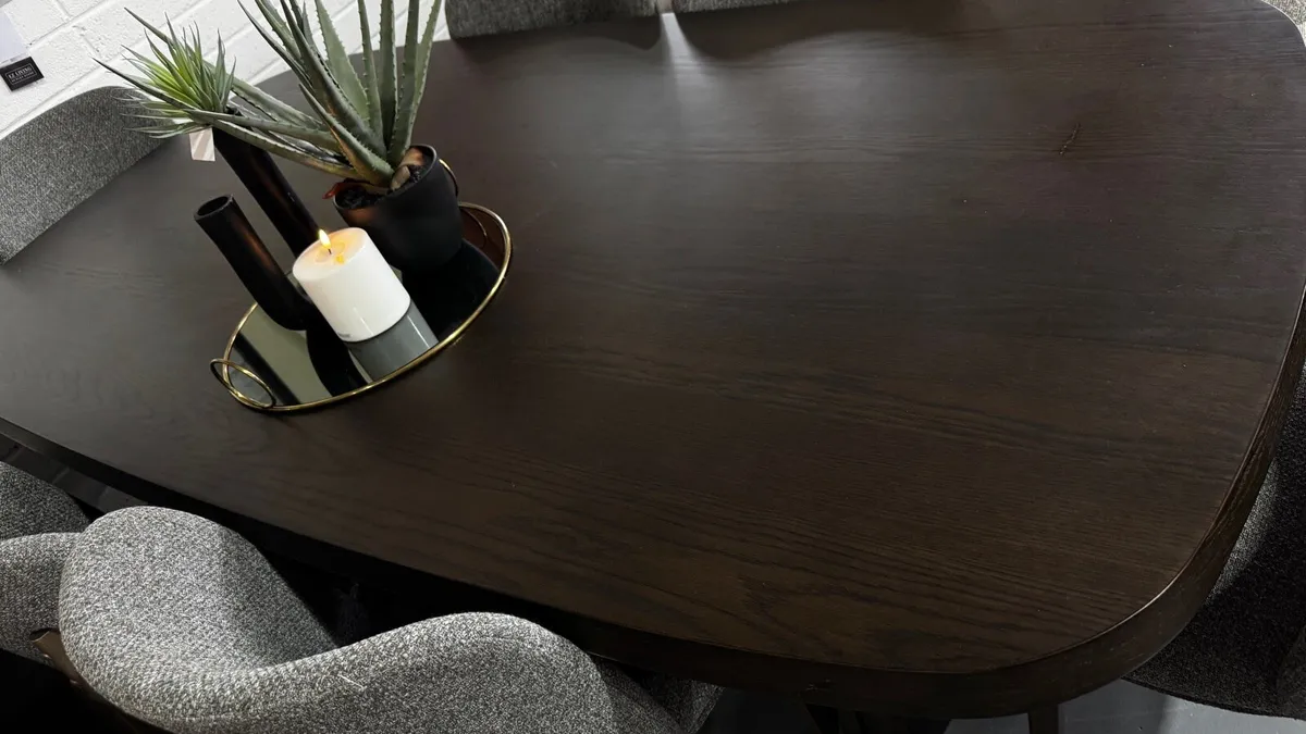 210cm Oak Dining Table Ex Display Like New - Image 2