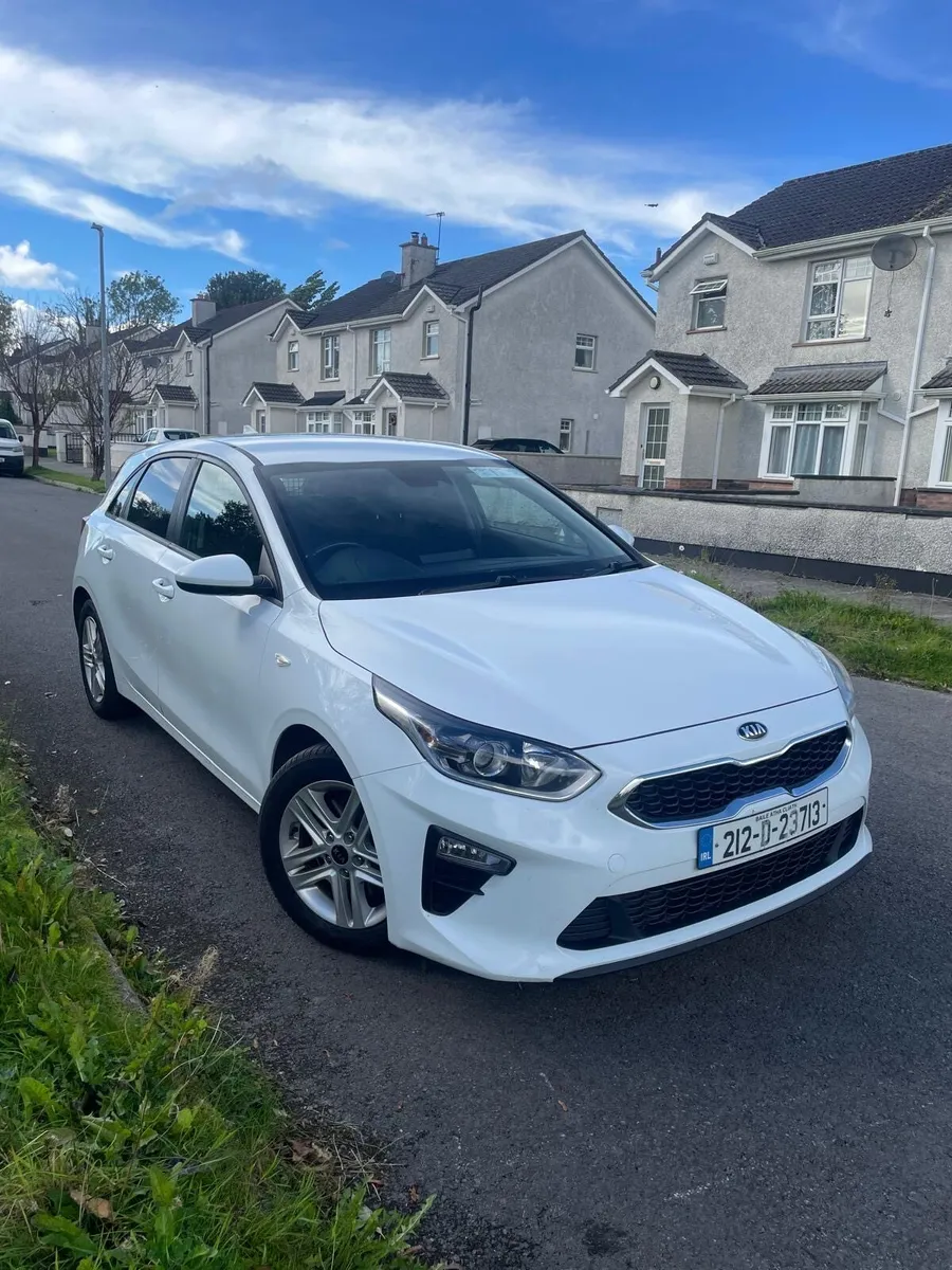 2021 KIA Ceed Diesel New Test - Image 1