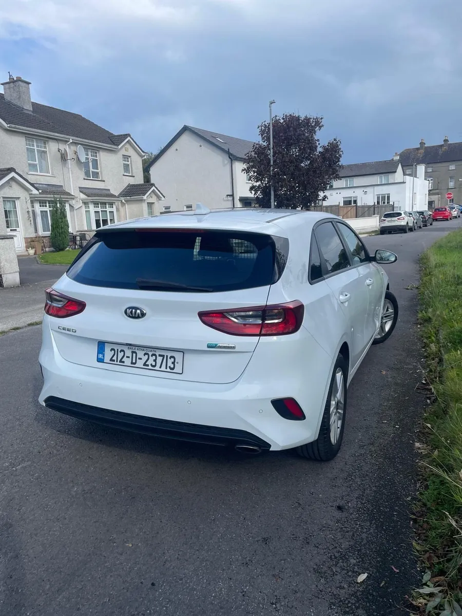 2021 KIA Ceed Diesel New Test - Image 4