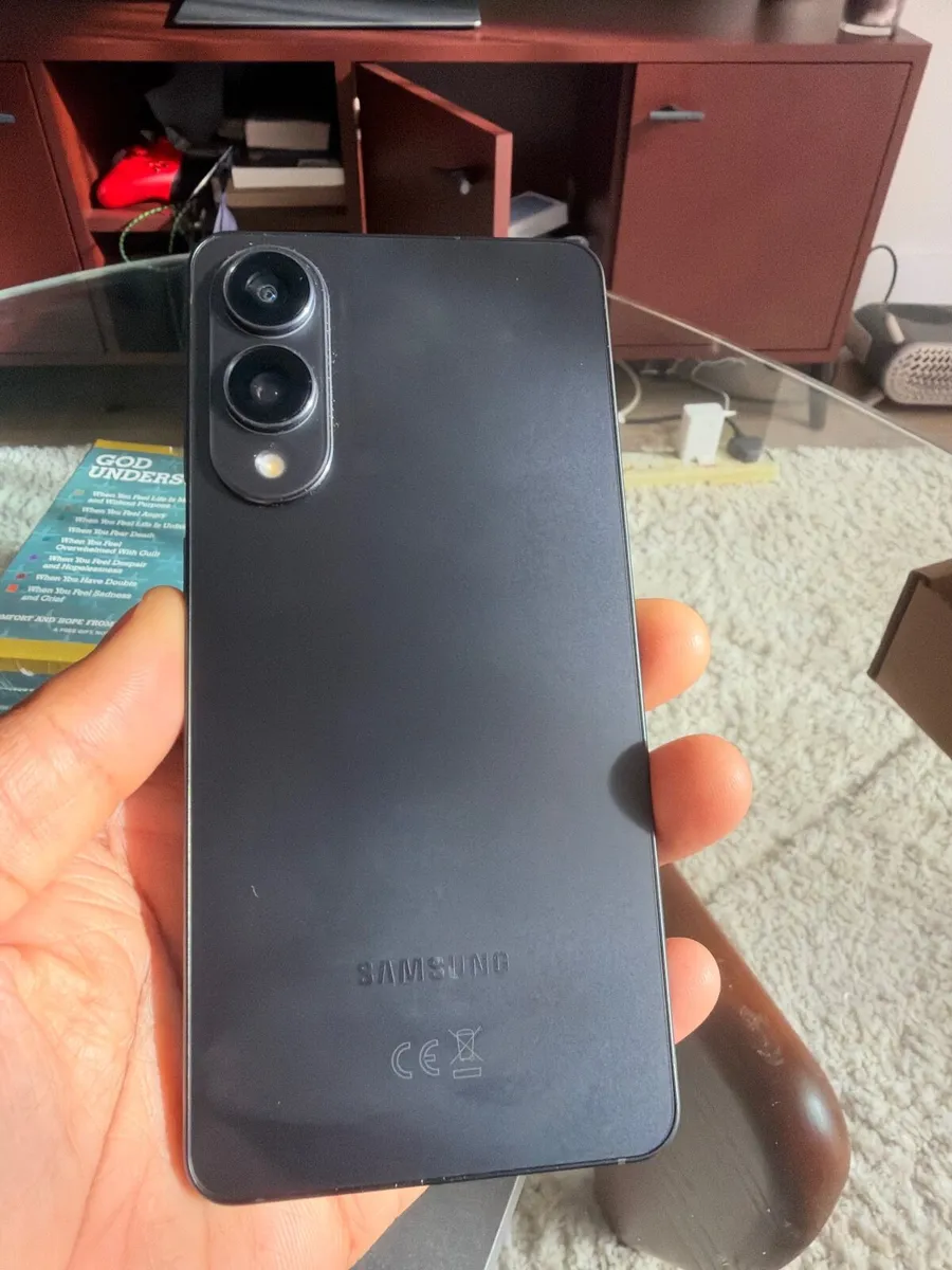 Samsung Galaxy S25 Edge 5G| Dual SIM|Snapdragon - Image 4