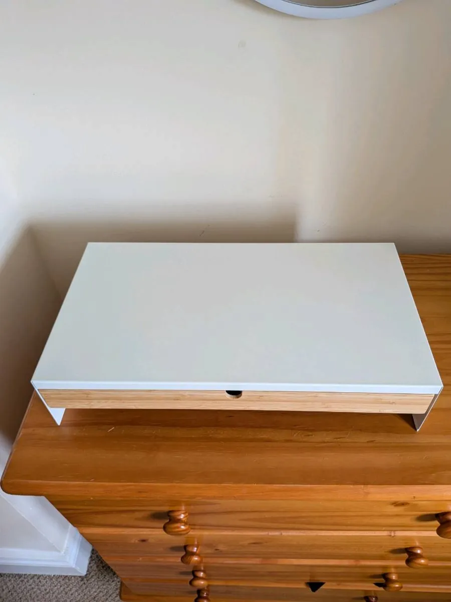 IKEA ELOVEN stand with drawers - Image 1