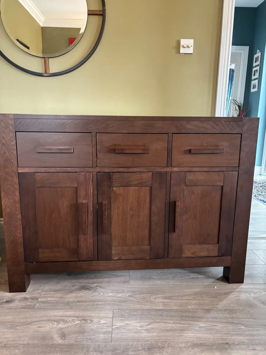 Solid oak sideboard - Image 1