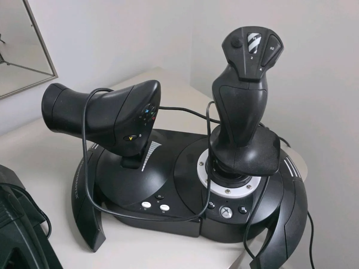 Thrustmaster T flight- flight controls xbox - Image 2