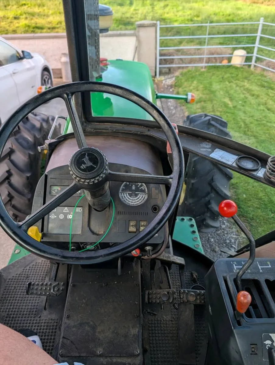 John Deere 2140 Tractor - Image 4