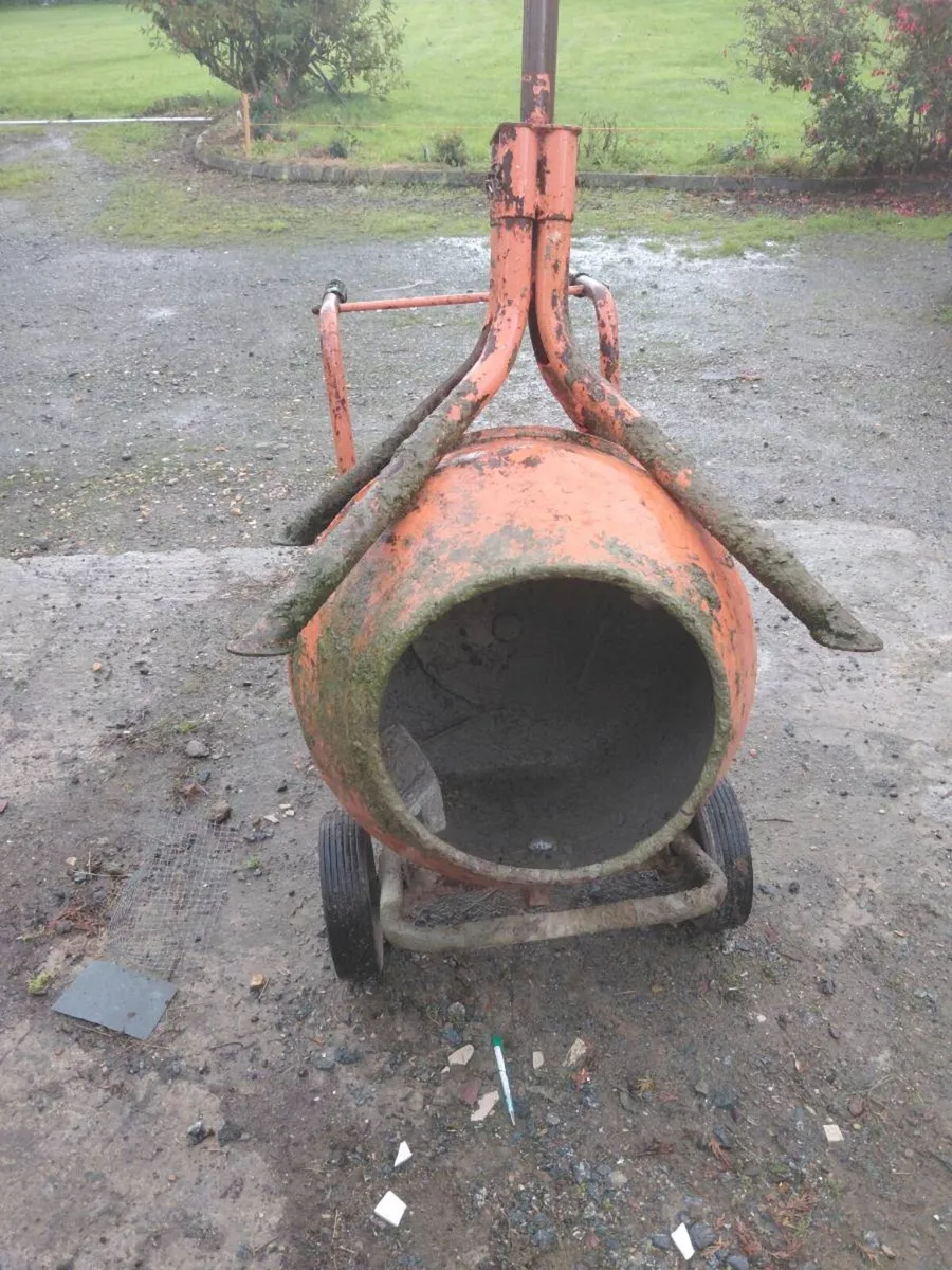 Electric cement mixer - Image 1