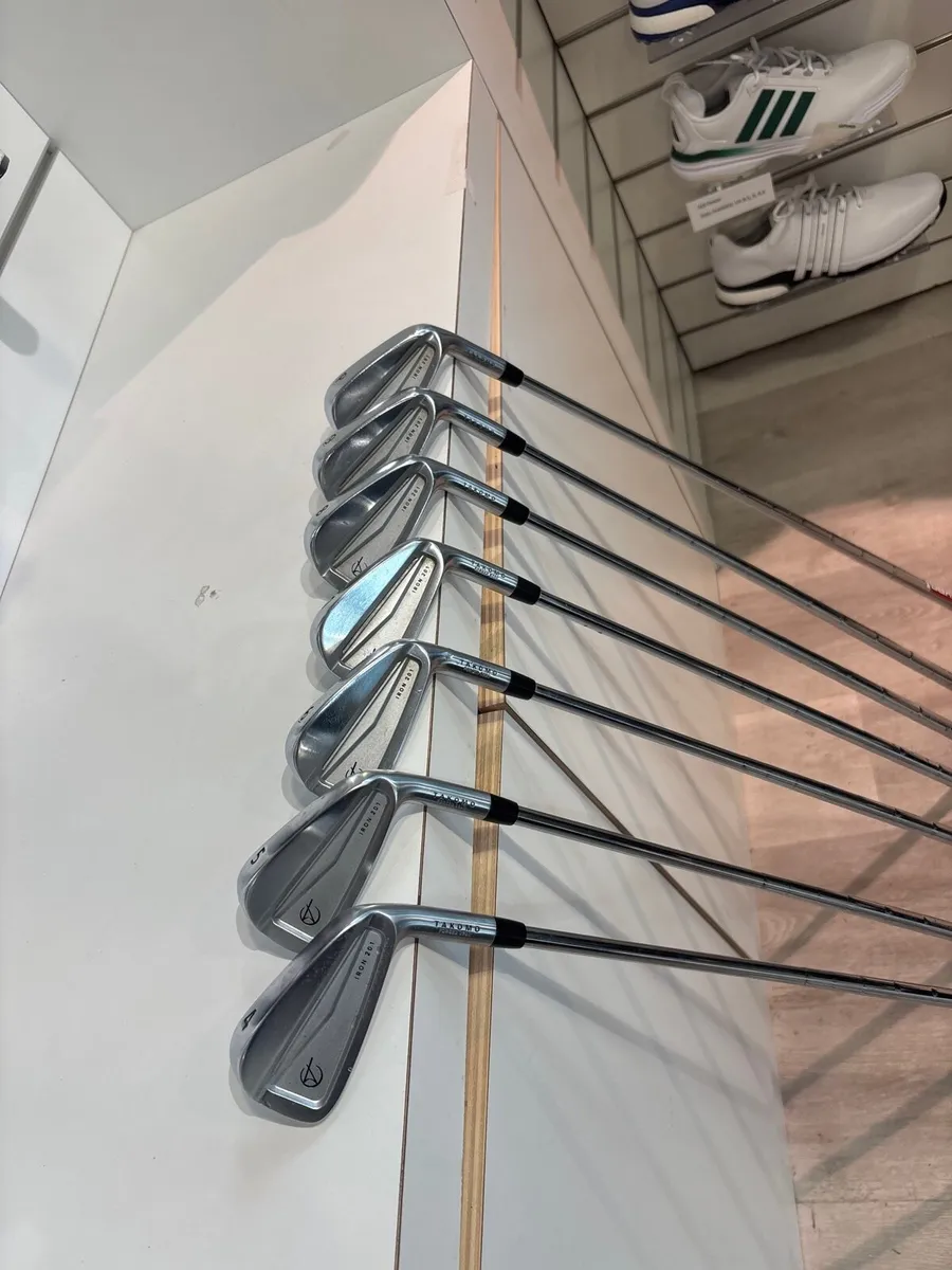 Takomo Forged 201 (4-PW) S Flex - Image 1