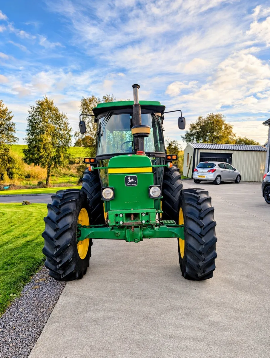 John Deere 2140 Tractor - Image 2