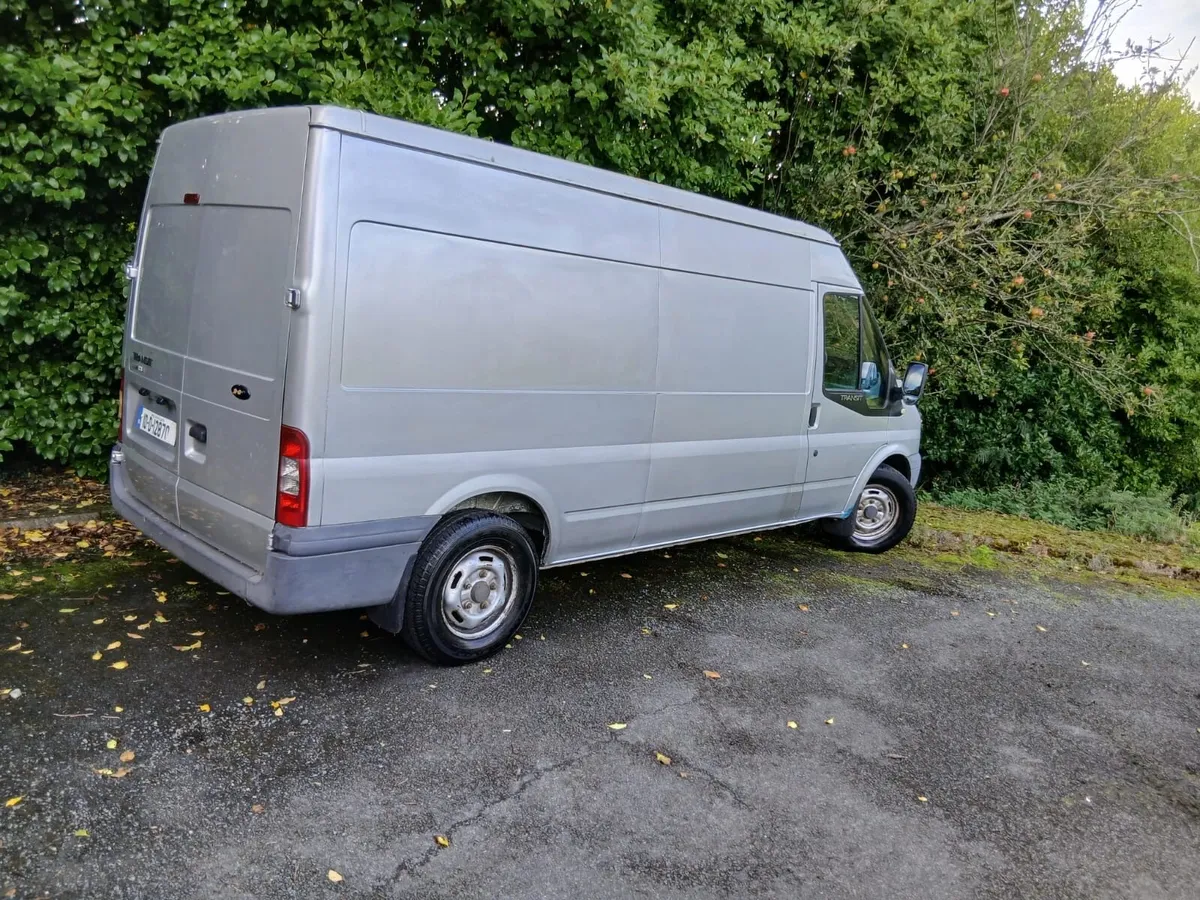 10 Ford Transit - Image 3