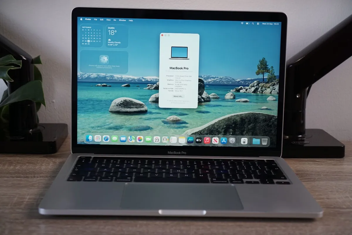MacbBook Pro 13" 2020 | 10th Gen i5 2.0GHz | 16GB - Image 1
