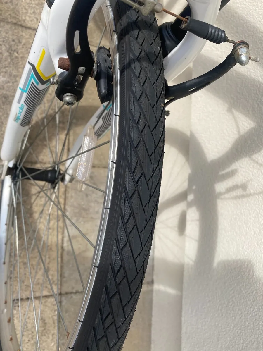 Ladies/girls bike - Image 2