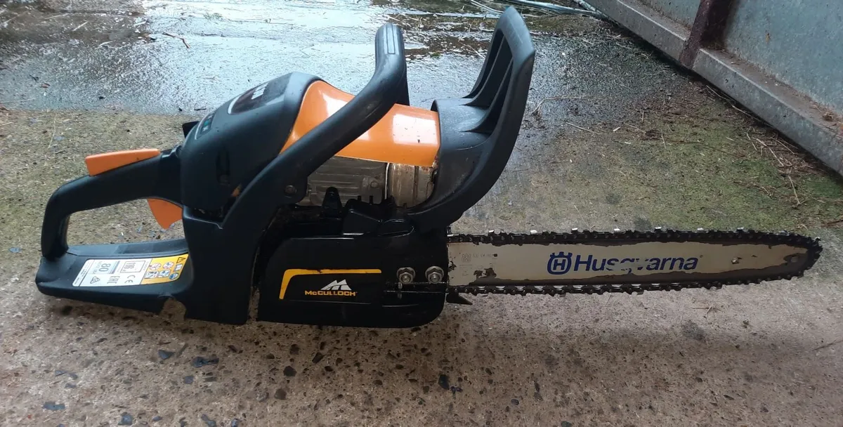 McCulloch Chainsaw - Image 2