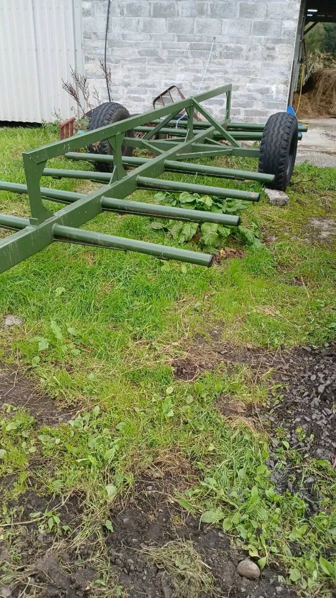 Bale trailer - Image 2