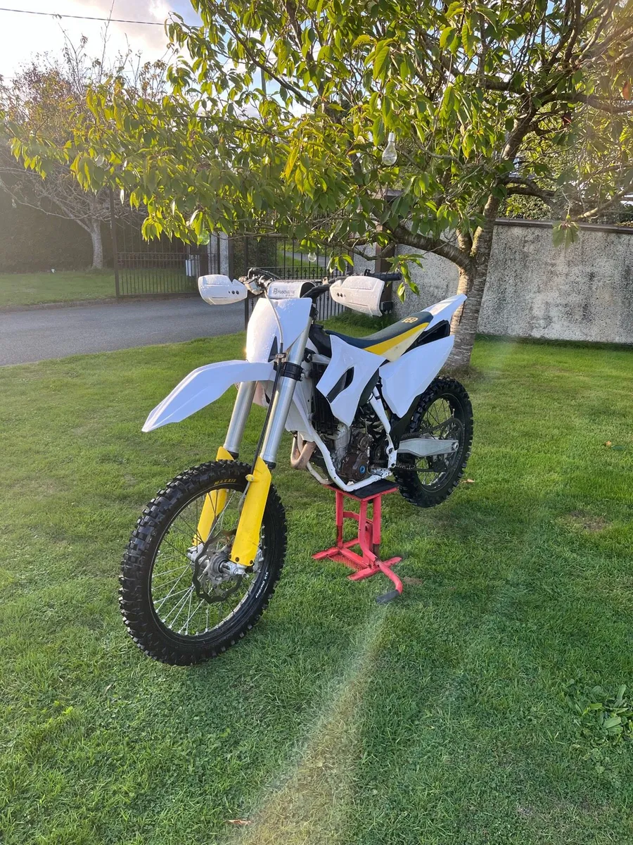 Husky 350 - Image 1