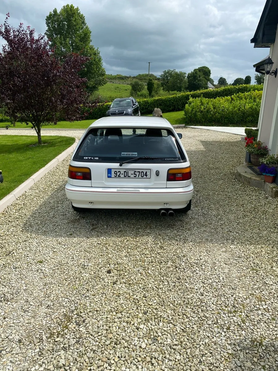 Toyota Corolla 1.3 GL - Image 4