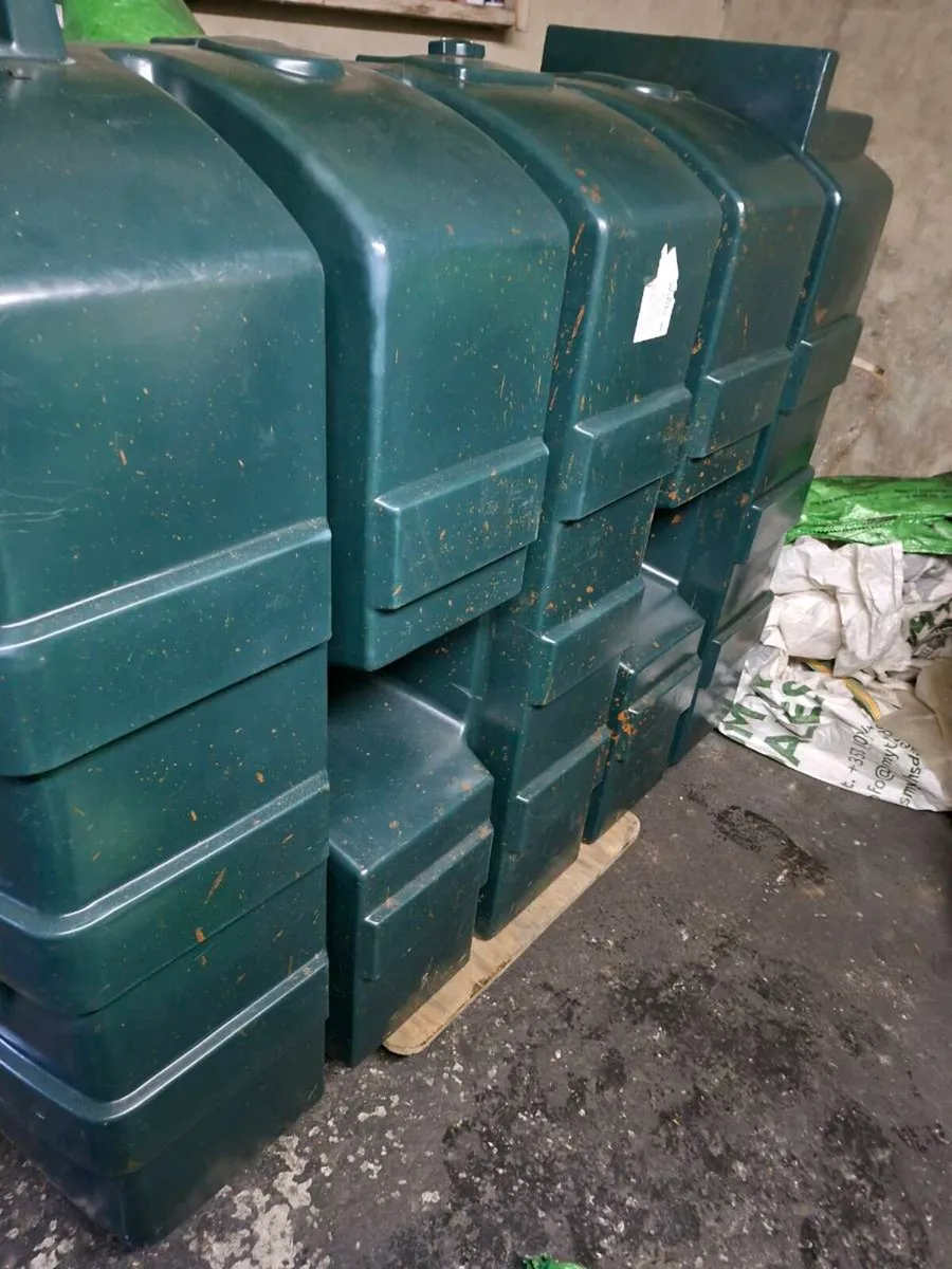 Oil tank9 - Image 3