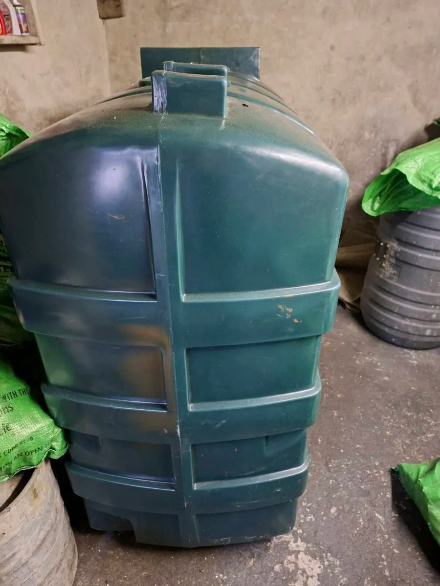 Oil tank9 - Image 1