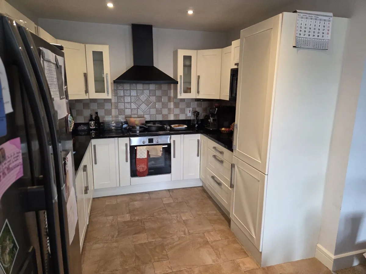 Complete kitchen/stone worktop- QUICK SALE - Image 1