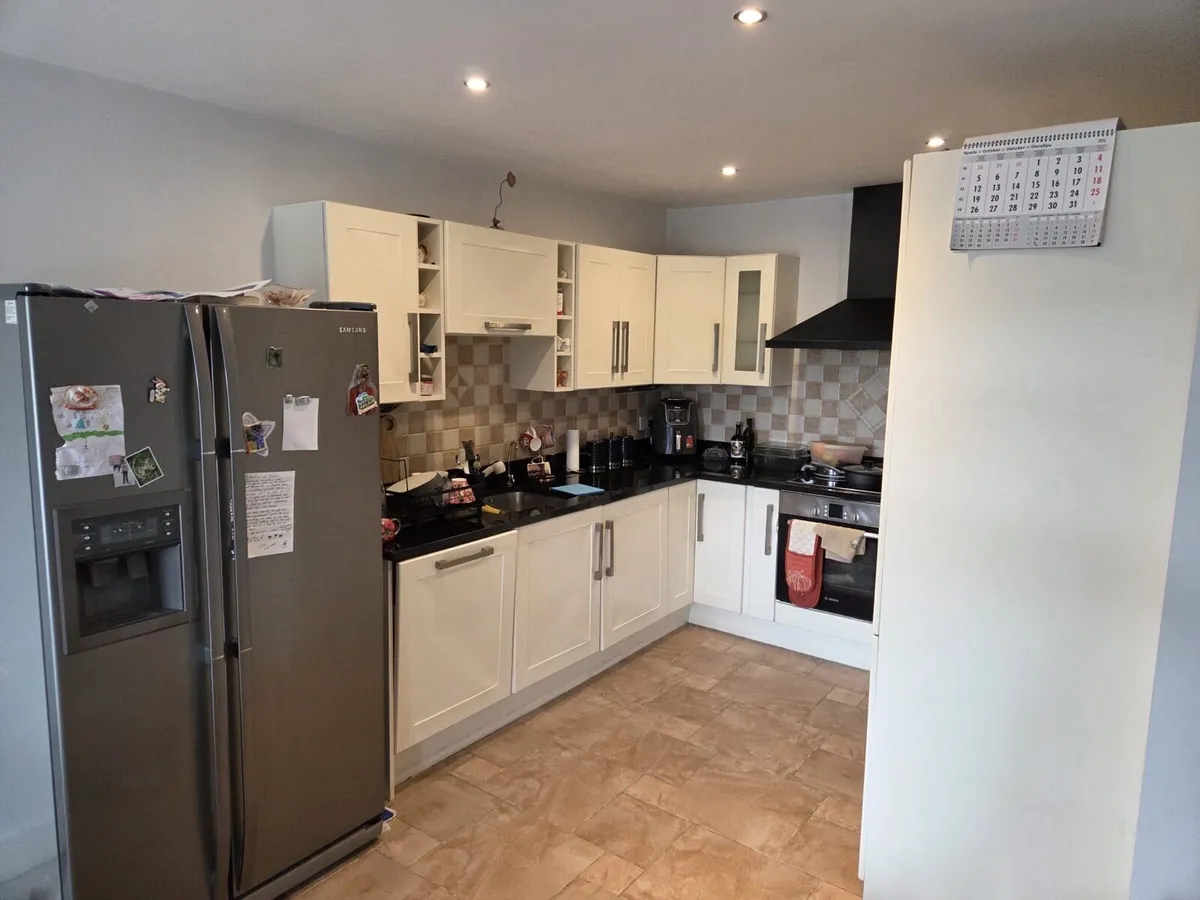 Complete kitchen/stone worktop- QUICK SALE - Image 3