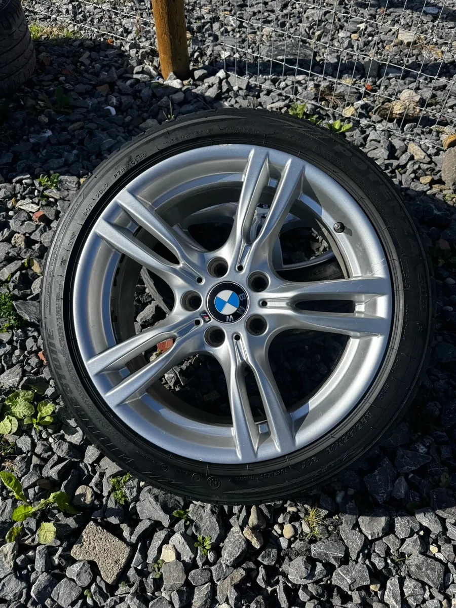 Genuine BMW M400 Alloys - Image 3