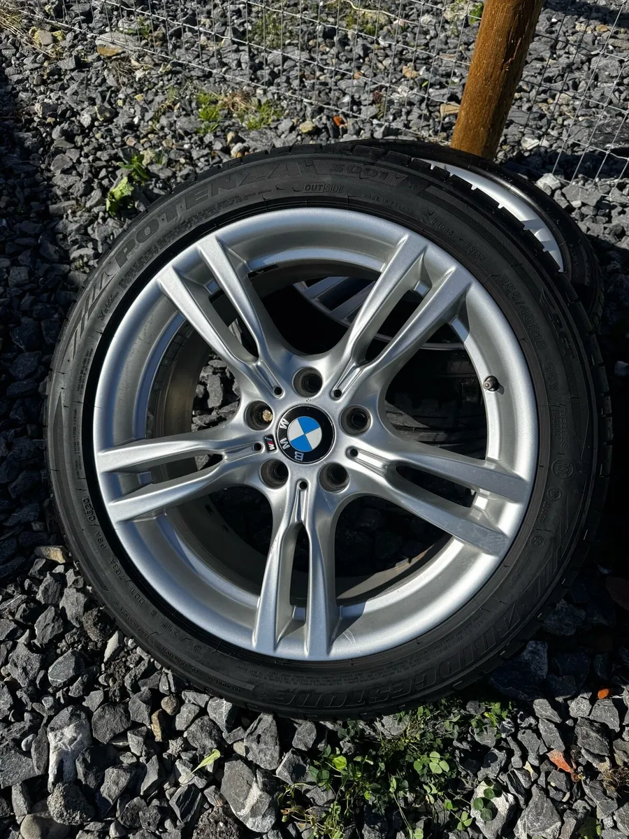 Genuine BMW M400 Alloys - Image 2