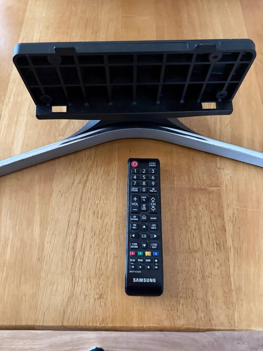 42” Samsung Smart TV - Image 2
