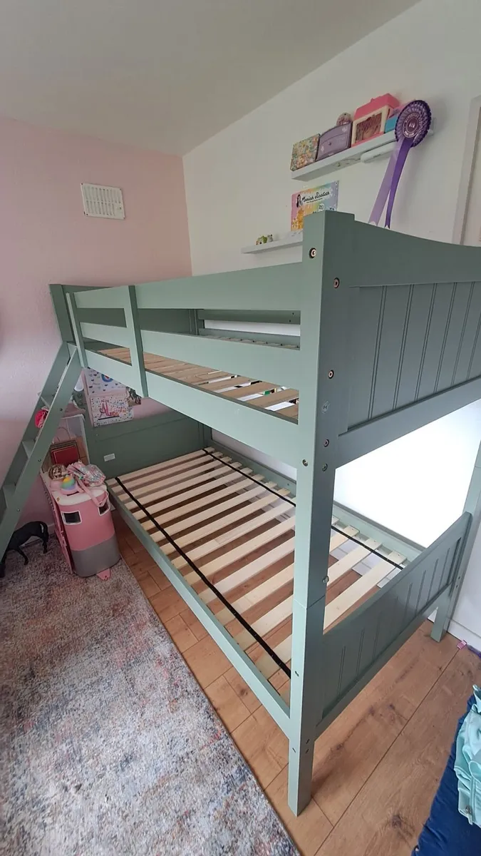 Bunk Beds - Image 1