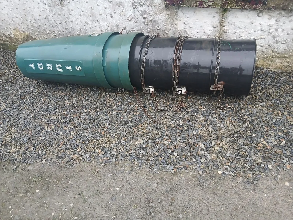 Rubbish chute