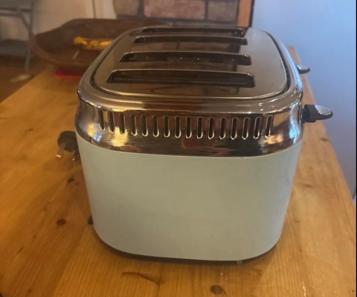 Toaster - Image 3