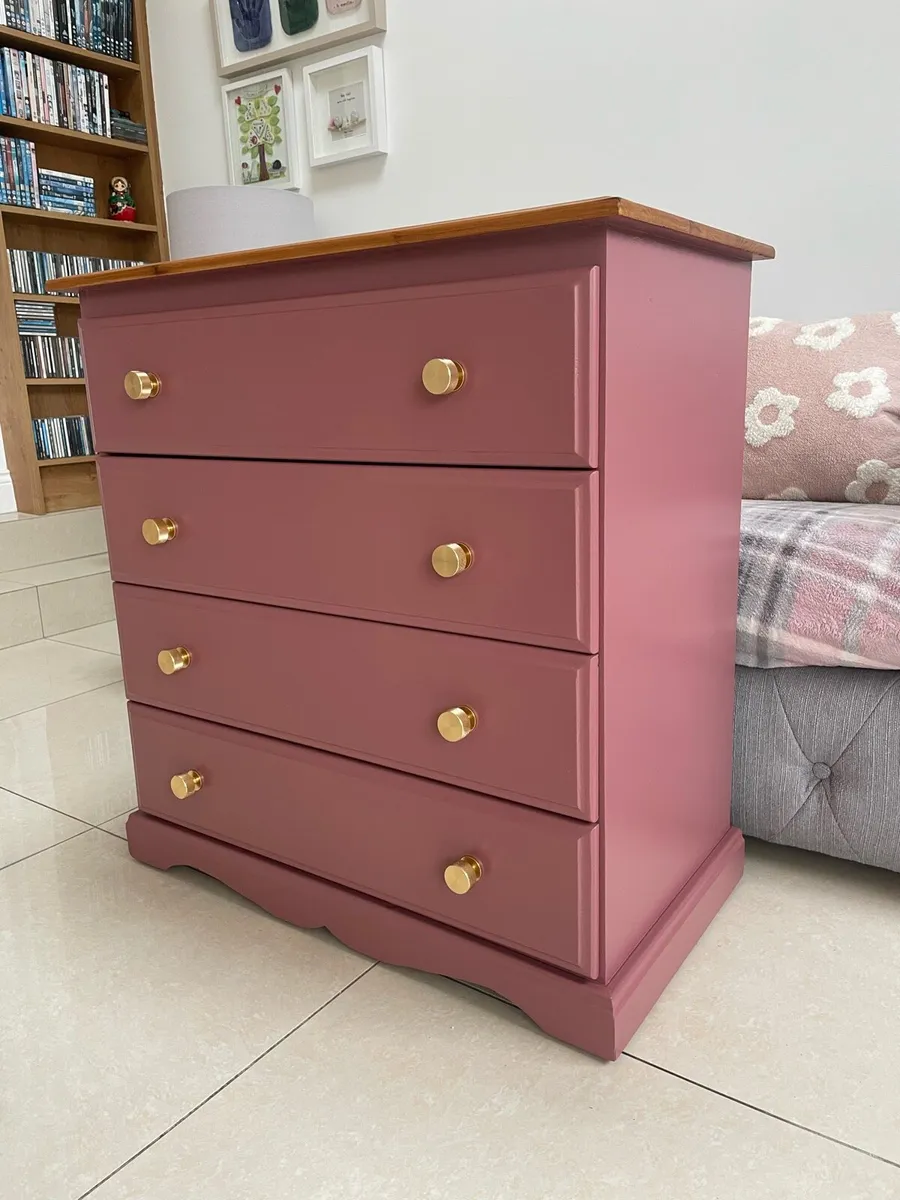 Pink chest of drawers - Image 2