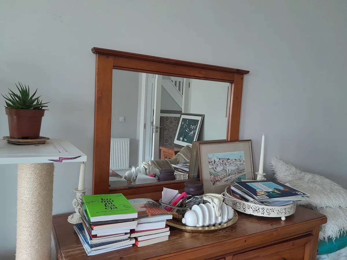 Bedroom furniture - Image 2