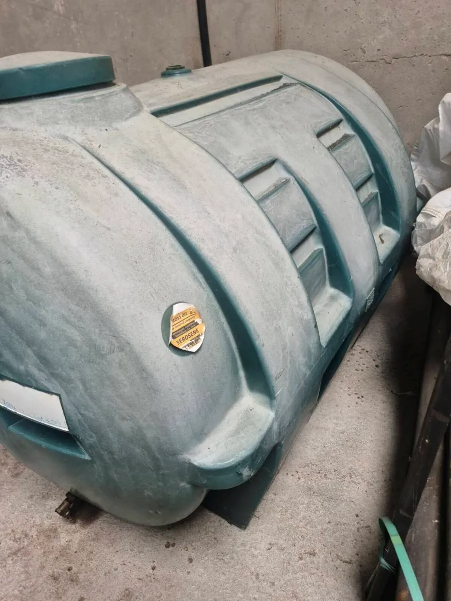Oil tank - Image 2
