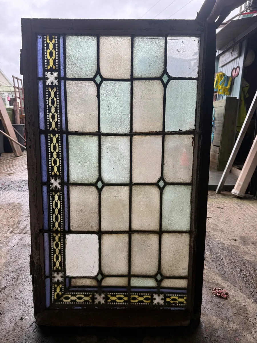 2 coloured glass windows for restoration - Image 4
