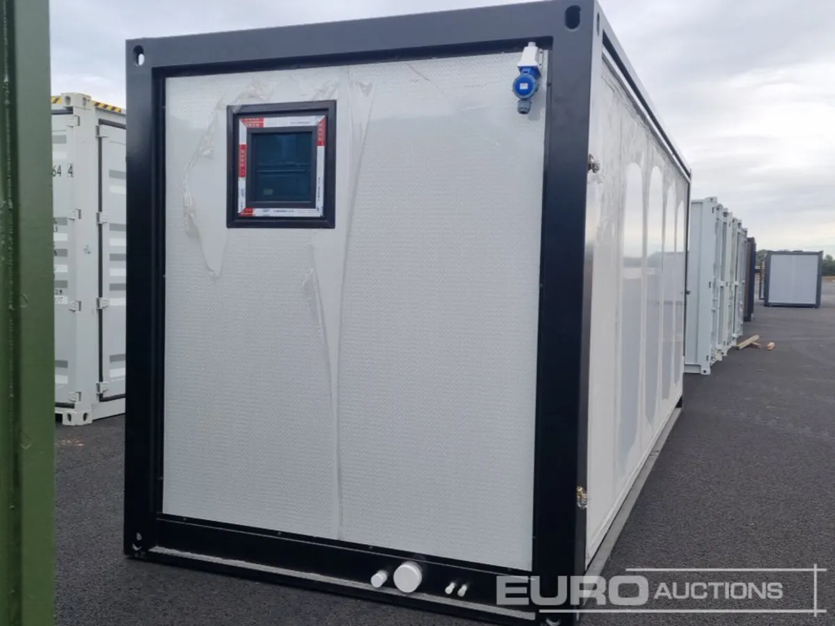 2026 20' x 19' Deluxe Expandable Container House - Image 3