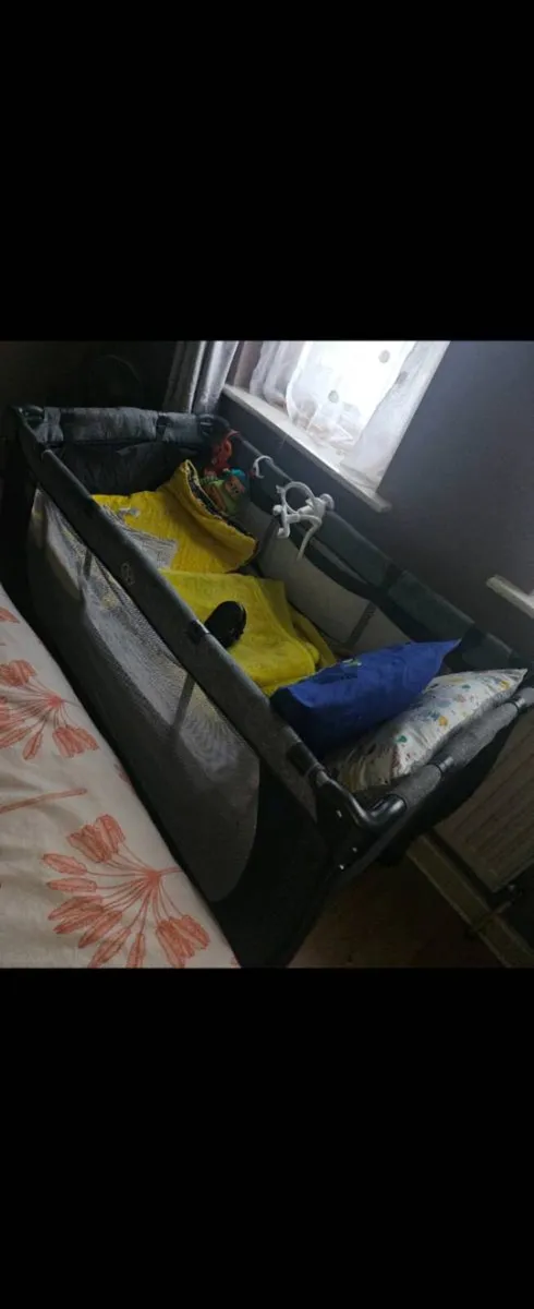 Travel Cot 3in1 - Image 2