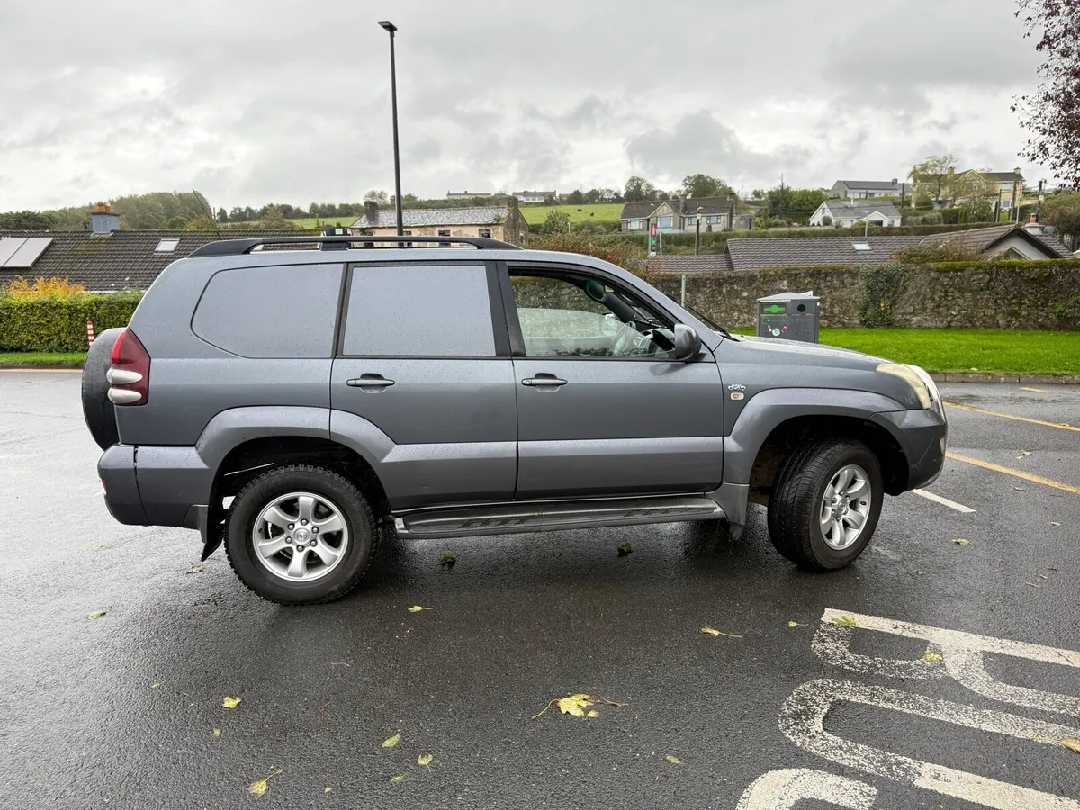 Toyota Land Cruiser Commercial - Image 4