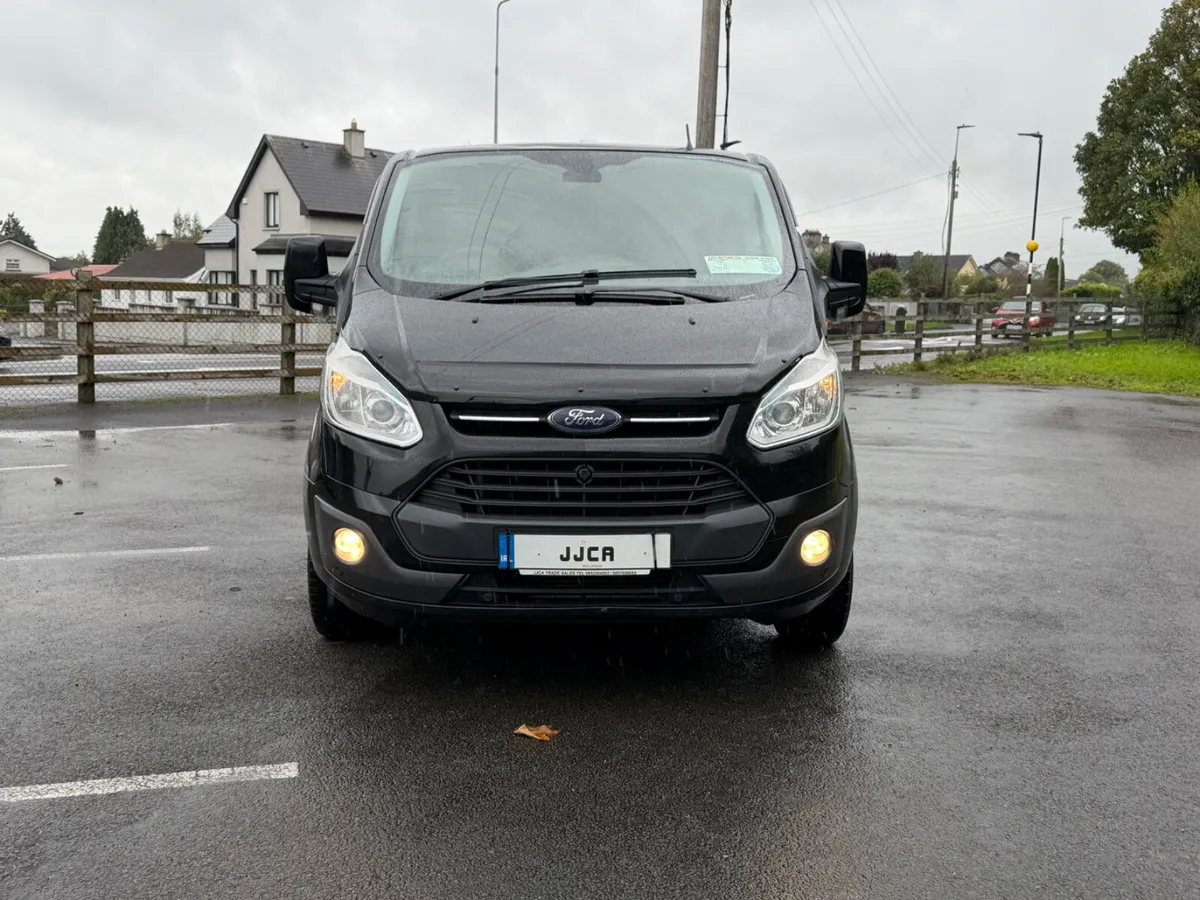 ABSOLUTELY STUNNING LIMITED FORD CUSTOM BLACK - Image 2