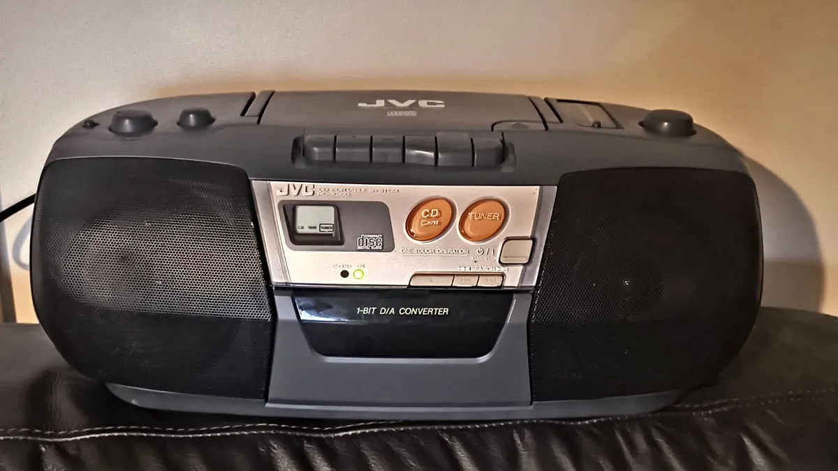 Radio boombox cassette deck JVC - Image 3