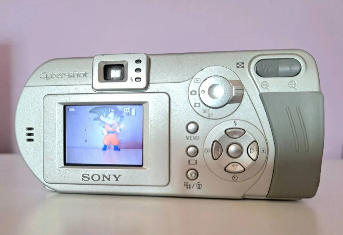 Sony cybershot P52 - Image 3